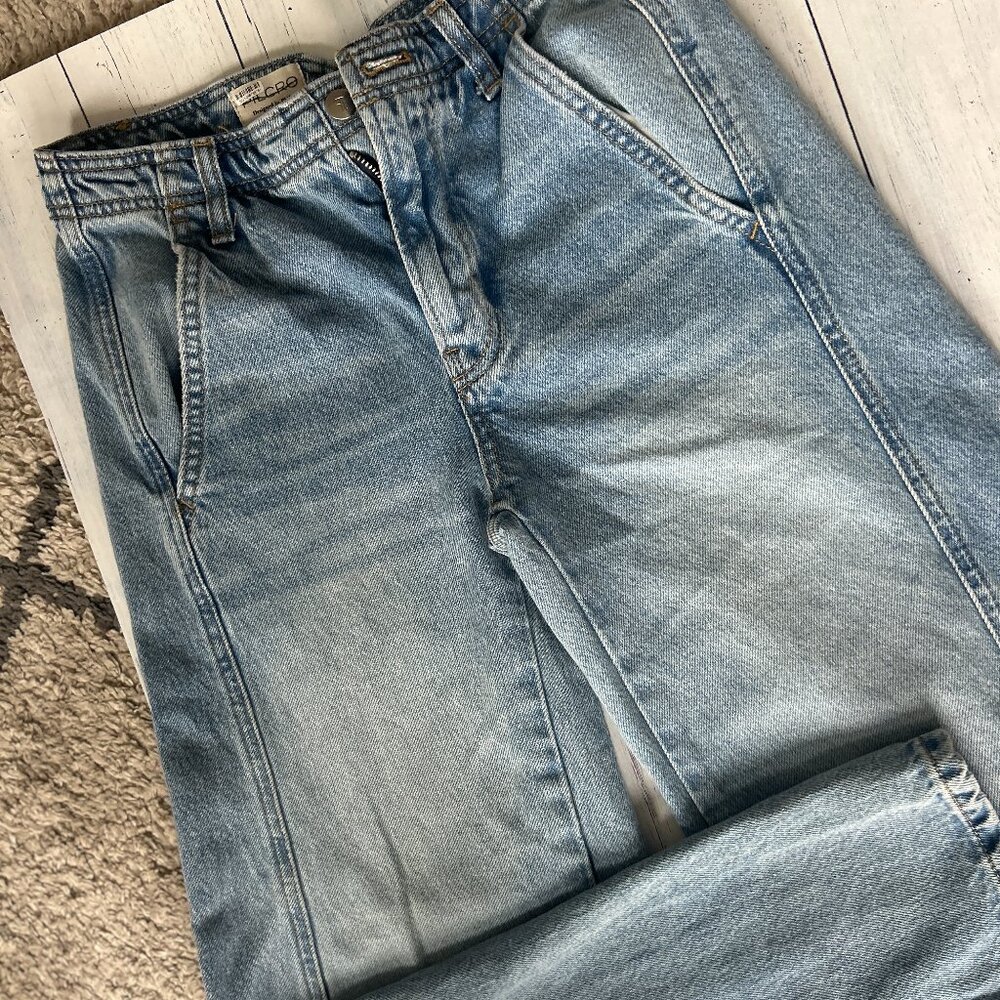 VIRAL! ANTHROPOLOGIE PILCRO THE LEX high rise relaxed taper jeans 29t or 26 - Picture 3 of 5